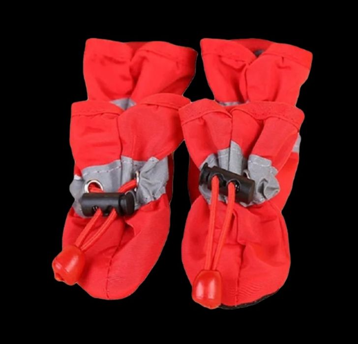 Обувь для собак новая комплект красного цвета