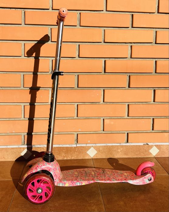 Самокат на 2-3 роки, рожевий