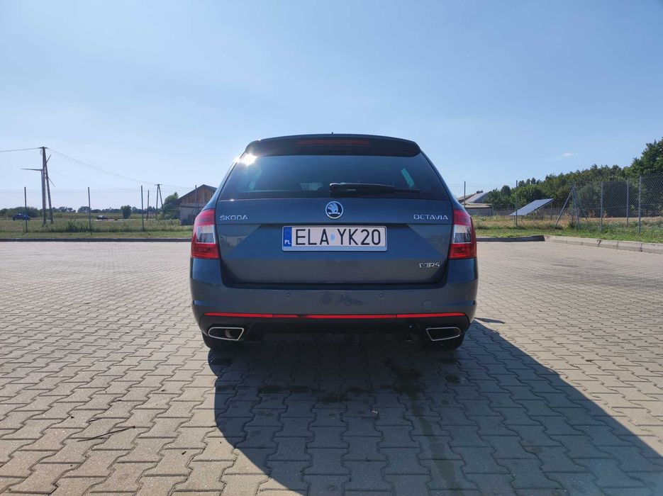 Auto osobowe skoda octavia