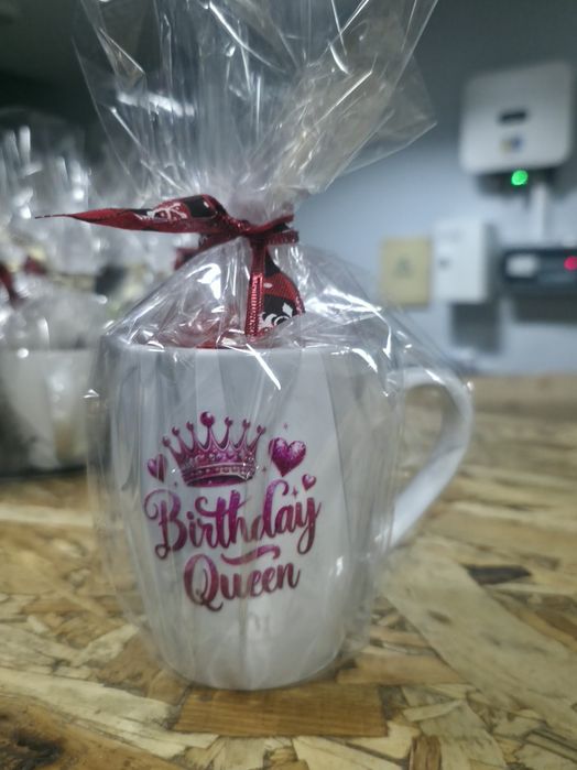 Canecas com bolinhos