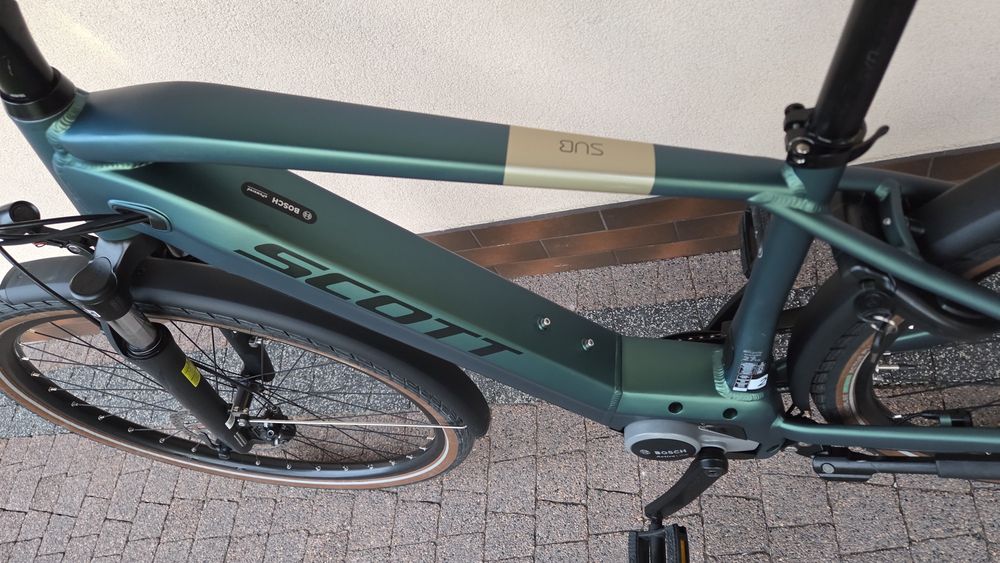 Rower elektryczny Scott sub jak nowy