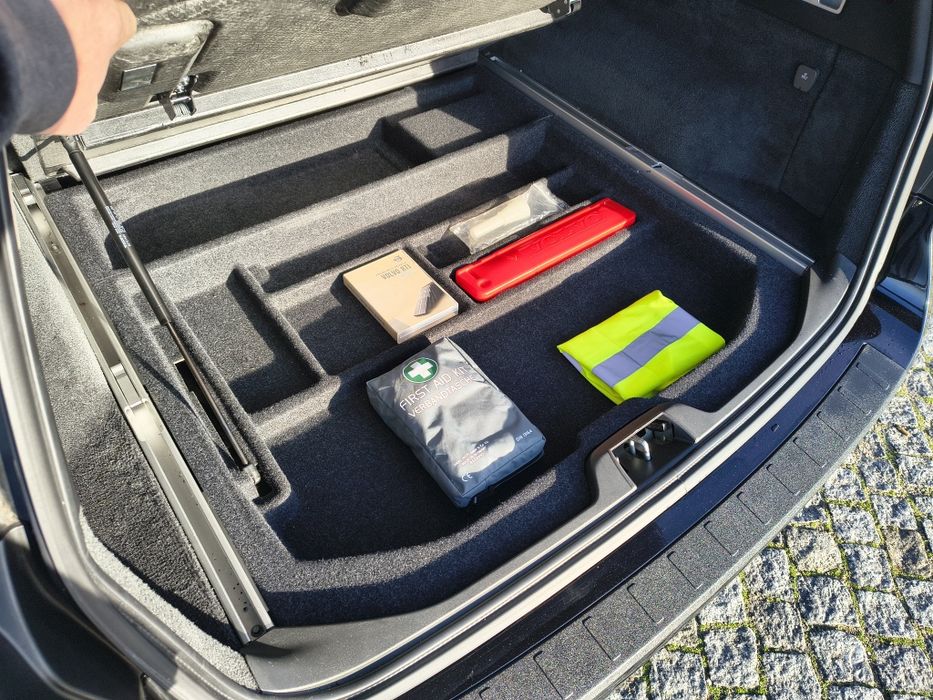 Volvo V70  Drive