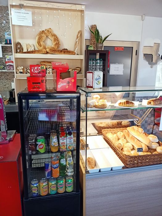 Recheio padaria, ou possível Trespasse, forno Ramalhos,  maquinas e eq