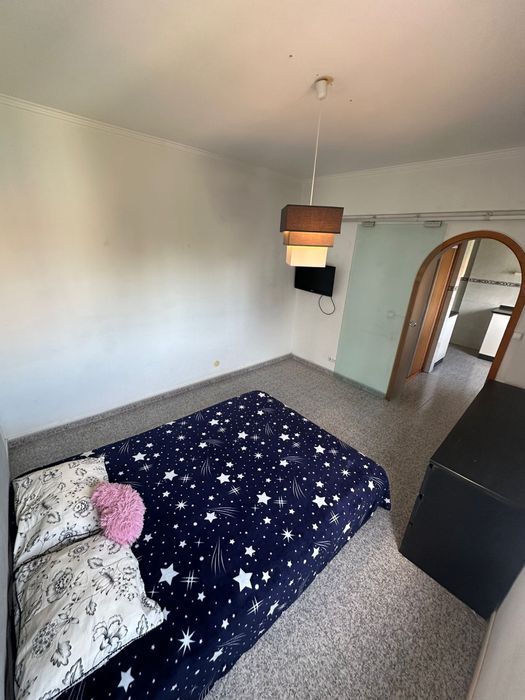 Quarto mobiliado na Moita (Margem Sul)