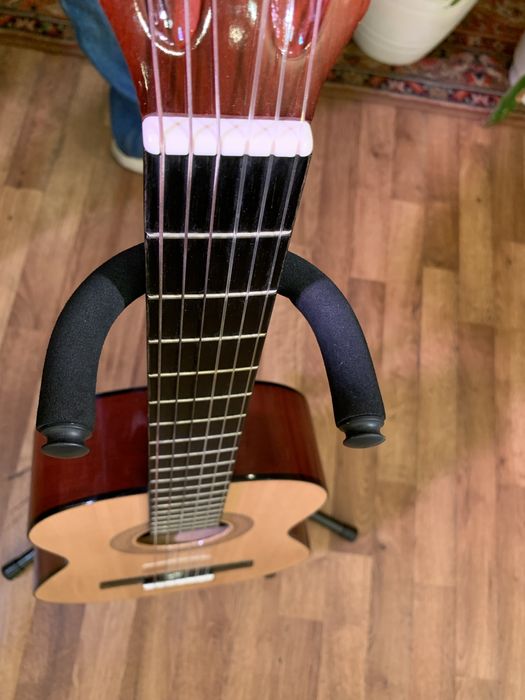 Продам класичну гітару HOHNER HC 06 + чохол