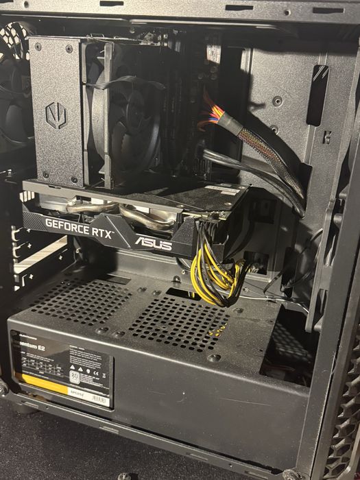 Wydajny Komputer Gamingowy RTX 2060 + i5 10400F