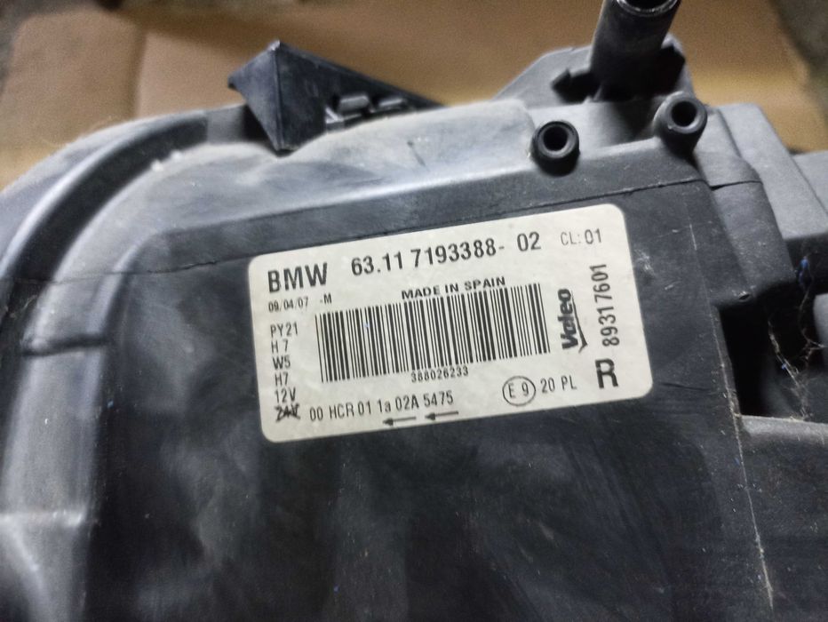 BMW E87 E81 E82  Lift Lampa Prawy Przód Europa