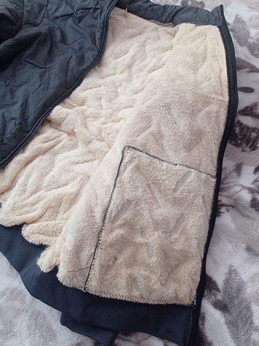 Куртка хххл гарно пошита.