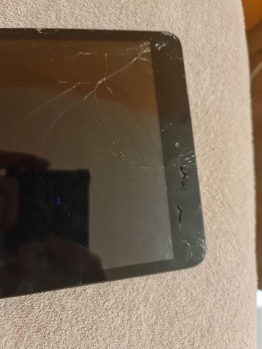 Apple Ipad A1432 uszkodzony