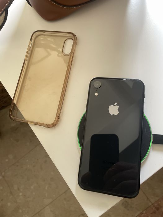 i PHONE XR - 64 GB - bateria 77% - Tudo Ok - Bom Estado Geral