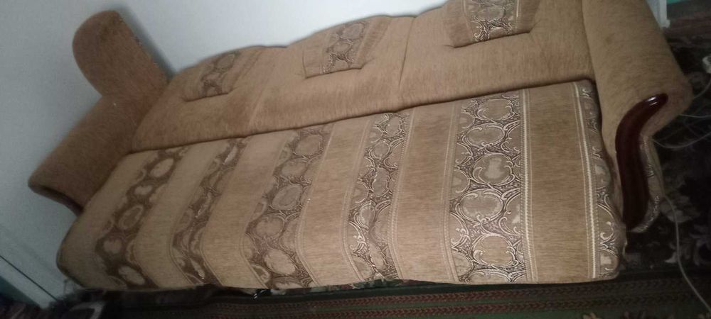 Продам диван разом із кріслами