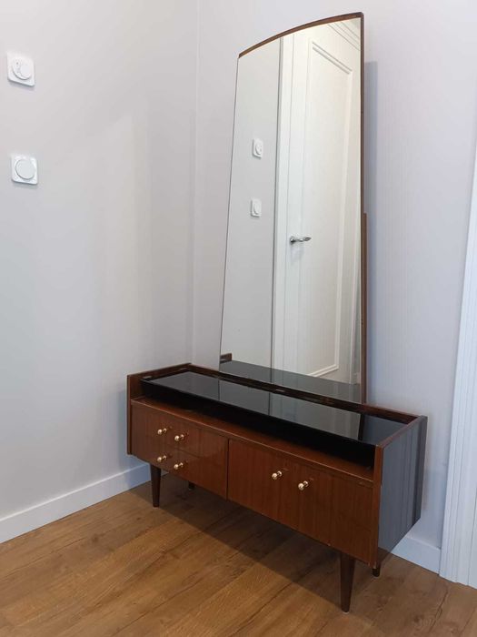 Komora / konsola PRL z lustrem