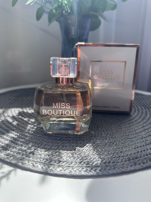 жіноча туалетна вода (Eau de Toilette)