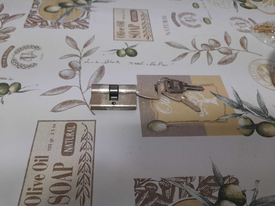 Fechadura de Sobrepor CRC 14D64285287505411123