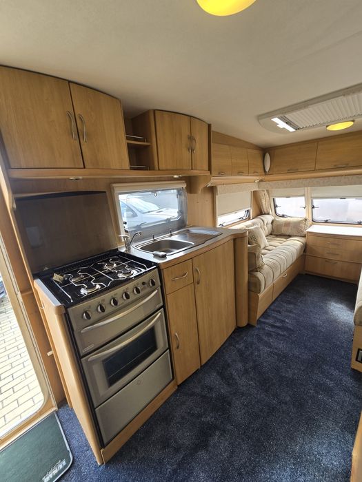 Caravana Lunar Clubman 2004 4 Dormidas ( inglesa)