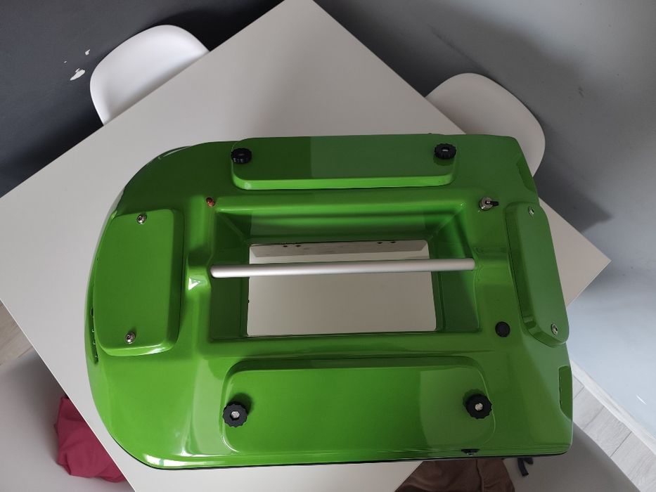 Łódka zanętowe HORNET