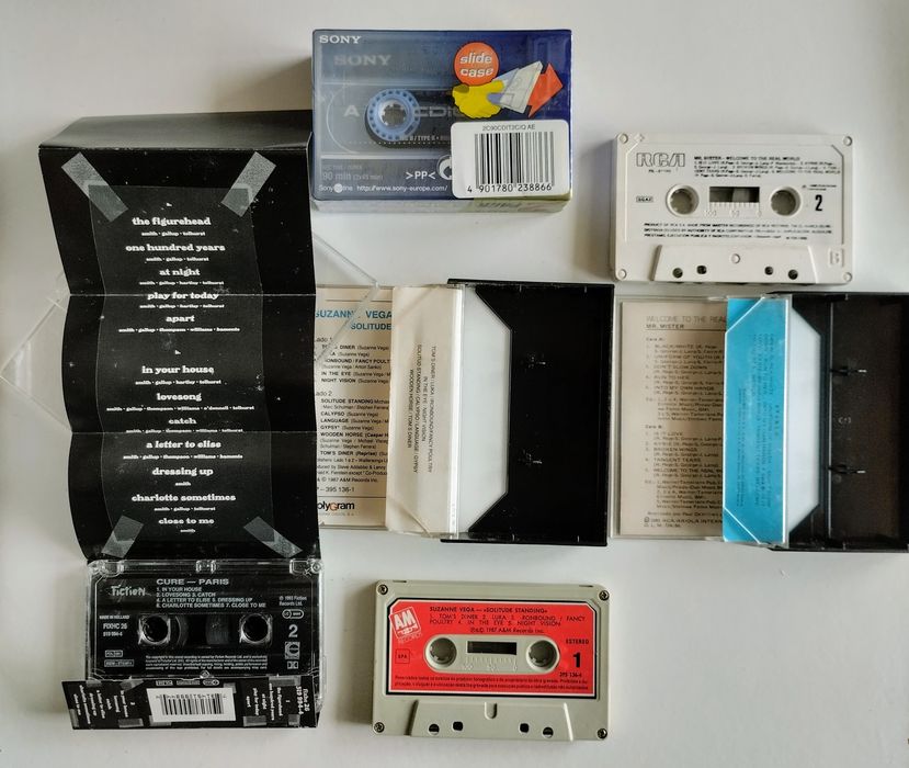 Audio cassetes - Originais - The Cure; Mr. Mister e Suzanne Vega