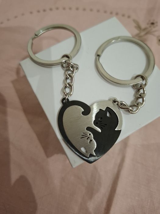 2 Chaveiro / Porta-chaves CATS FRIENDS Novos