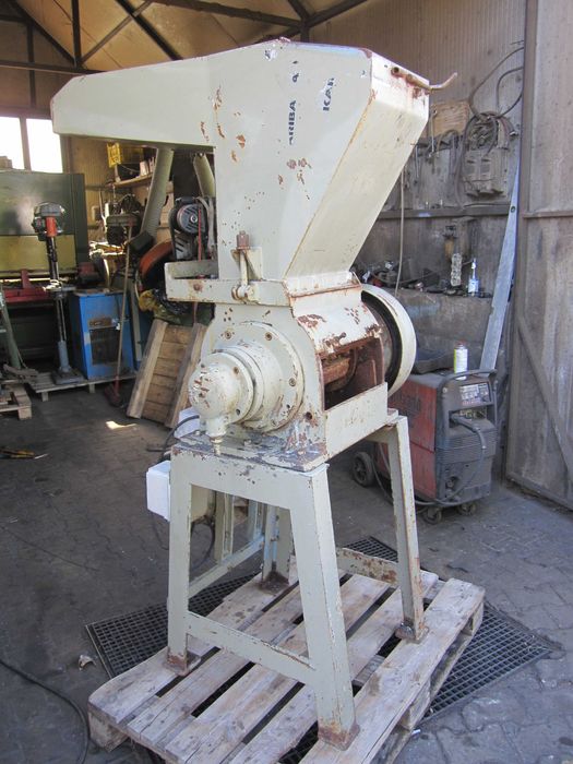 Rębak rozdrabniacz do drewna