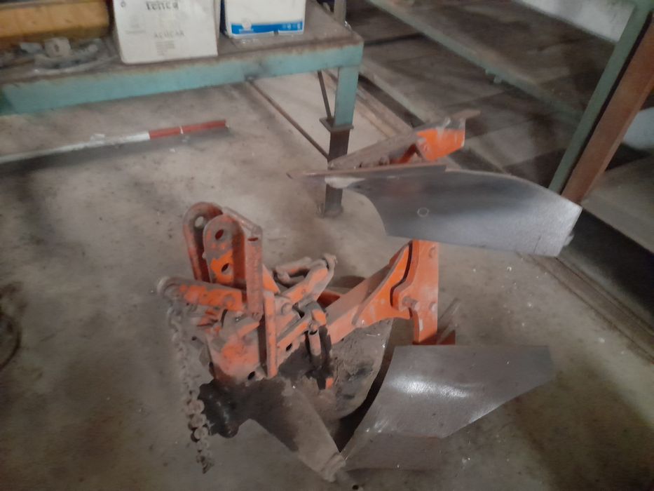 Trator yanmar matriculado, em bom estado.