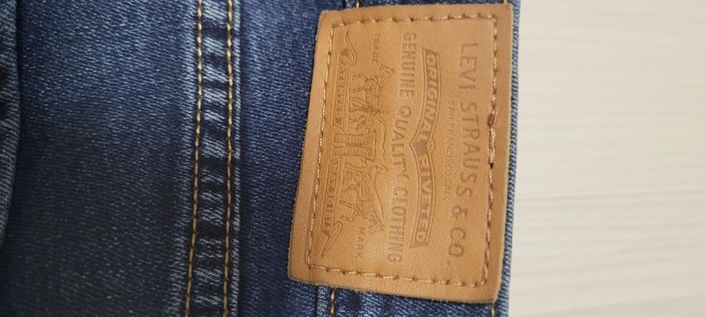 Spodnie Levi's  724 roz28