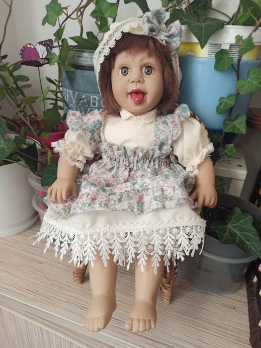 Lalka z minka.Dziewczynka.