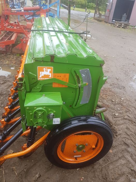 Siewnik Amazone d 8 special z Niemiec 3m