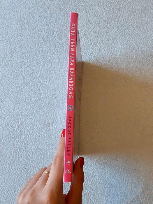 Livro "guia teen para raparigas"