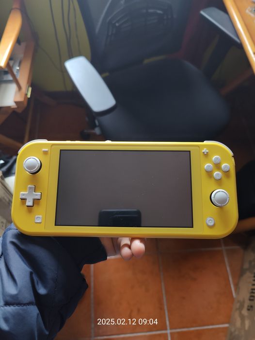 Nintendo Switch lite + Jogos