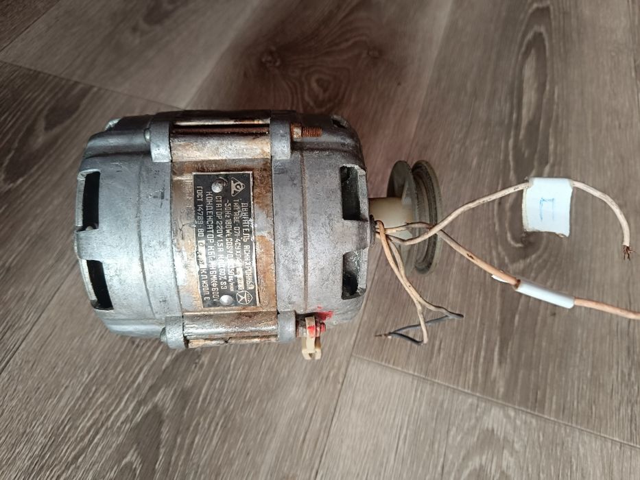 Асинхронный электродвигатель АВЕ-071-4С