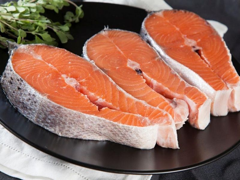 Стейк лосося (семги или форель) с\м, вакуум, 1кг.