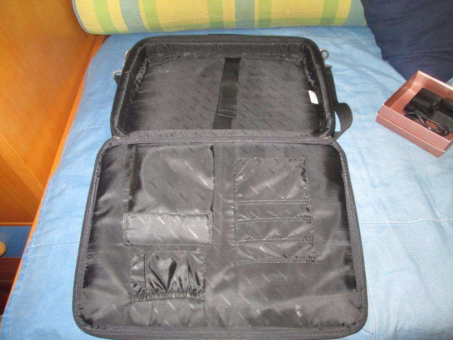 Toshiba computer bag64585814006275121