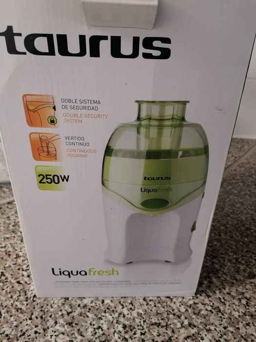 Liquidificador Taurus Liquafresh nova