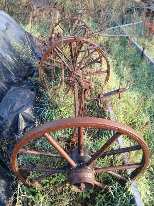 Charretes e carroças antiguidades