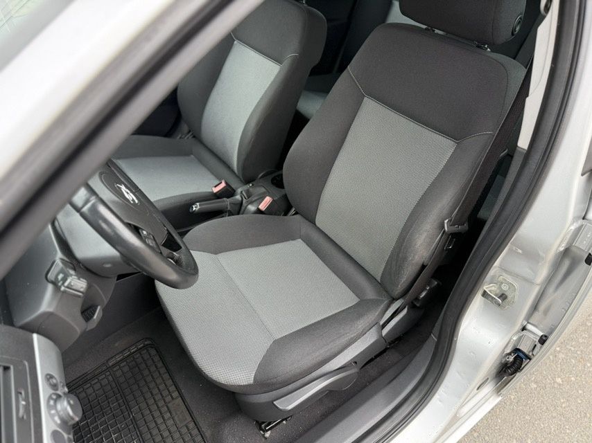 Продам Opel Astra H Station Wagon 1.7d 2010г