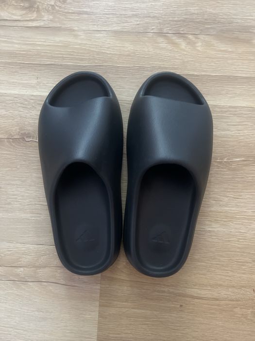 Yezzy Slide black