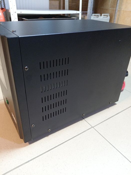 Инвертор ДБЖ 1800вт. (1.8квт) 24/220