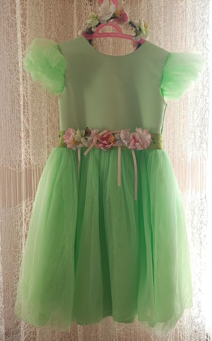 Святкова сукня 5-6 років (дівчинка весна)