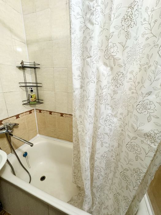 Посуточно, почасово двухкомнатная квартира Корабельный район