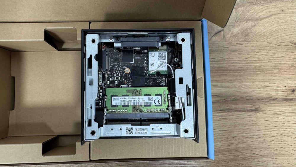 Asus PN40 OneXafe Solo 300 , Intel N4120, 4GB RAM, 64gb EMMS