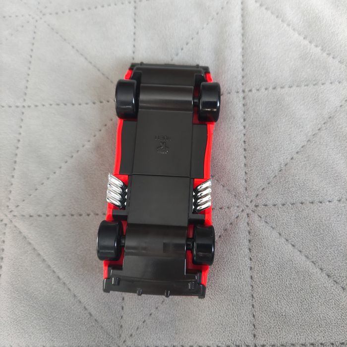 Машинка розкладна Hot wheels Mettle