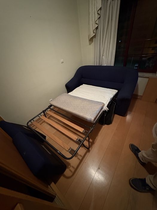 Sofá-cama de dois lugares