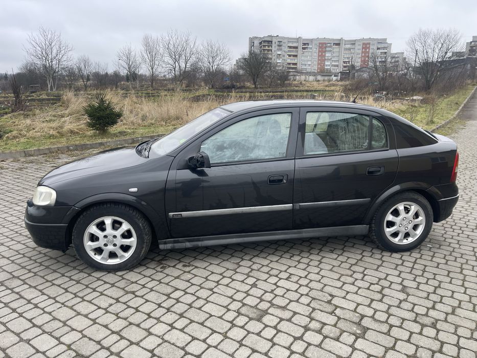 Opel Astra  1.6 супер