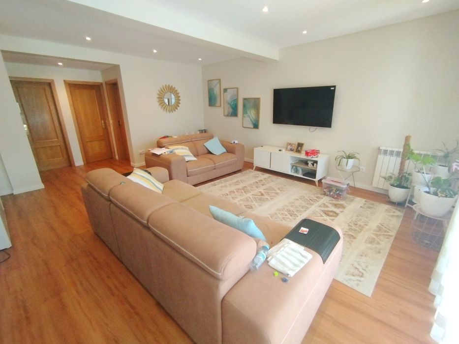 MORADIA T3 com  Garagem e Jardim -  Santa Clara , Coimbra 
SANTA CLARA, COIMBRA