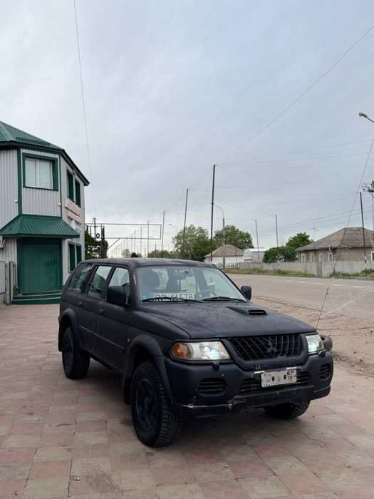 Mitsubishi Pajero Sport 2.5 tdi/повний привід