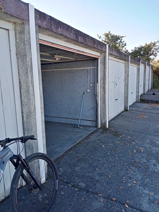 Sprzedam garaż na Pomorzanach
