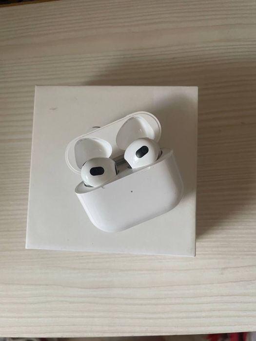 Продам Air Pods 3