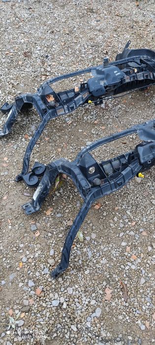 Pas przedni kompletny Ford Transit mk8 z 2014r