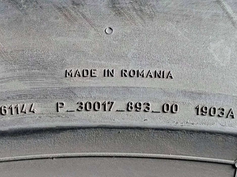 Шини літні R18 245/45 Pirelli Pzero