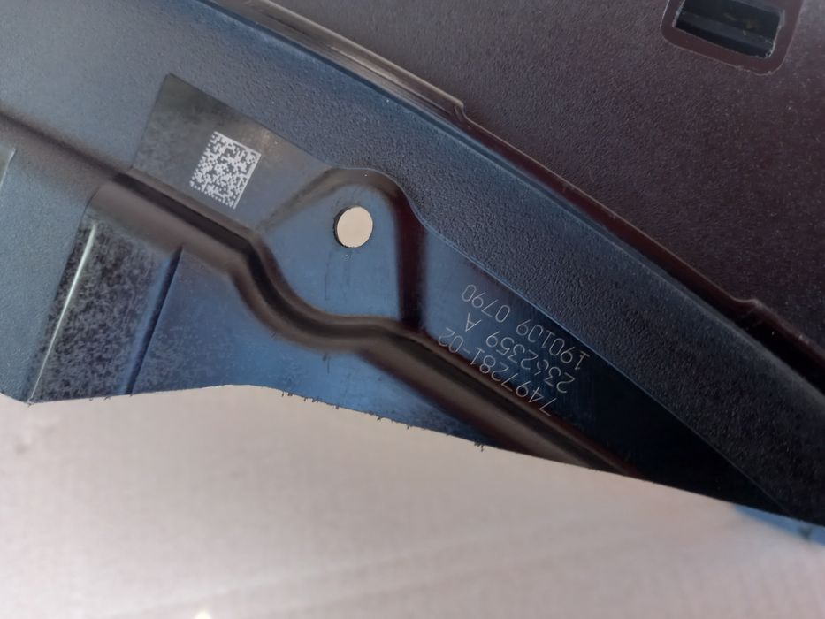 BMW 5 G30 G31 Roleta żaluzja powietrza
